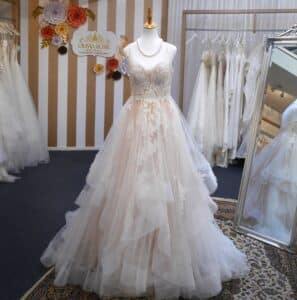 Pre-Loved Essence of Australia Wedding dress