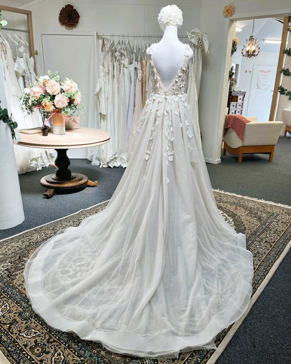 Forget Me Knot – Julianna