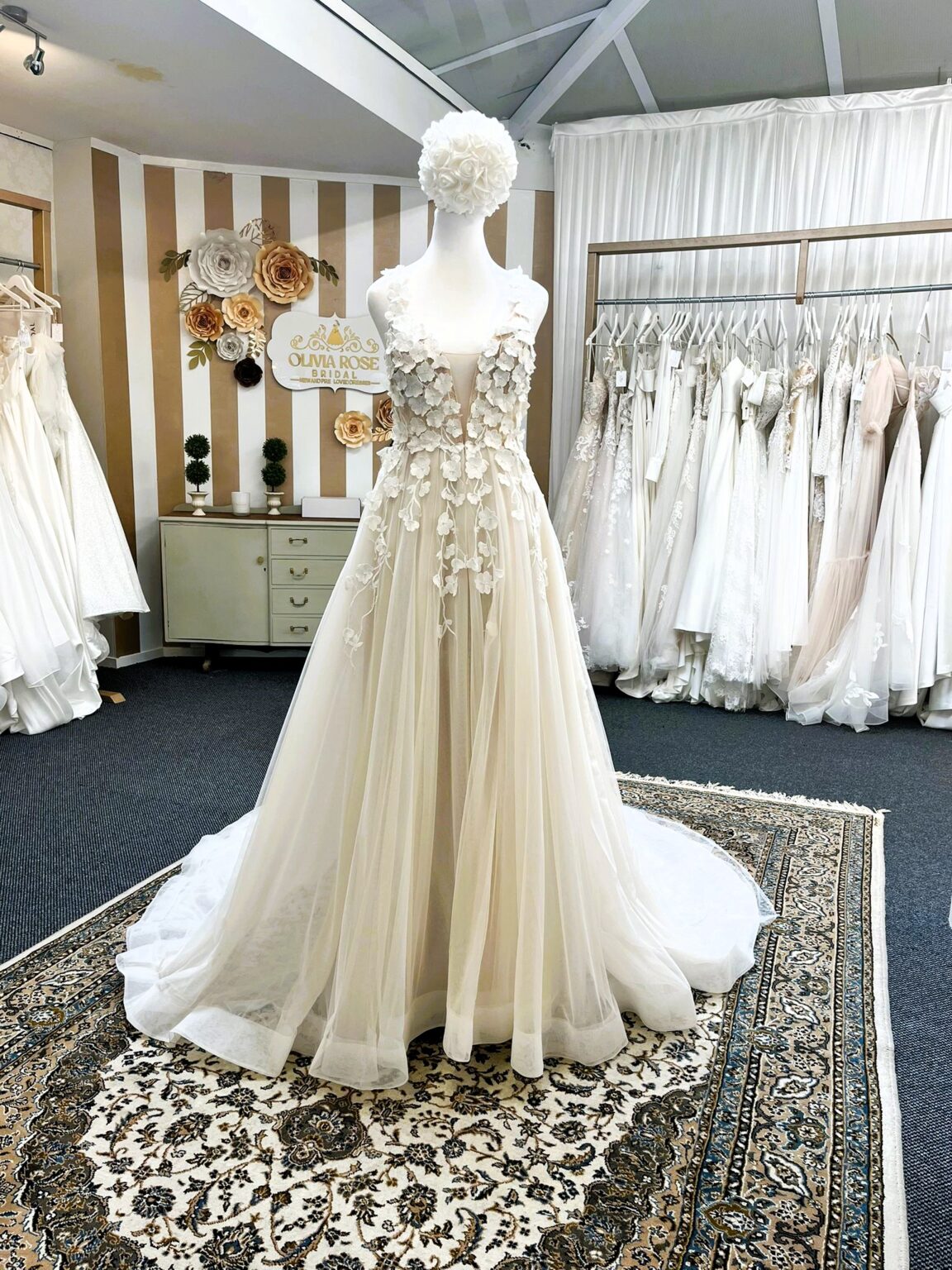 Forget Me Knot – Julianna