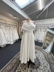 Hera Couture - Jess Pre- Loved Wedding Dress