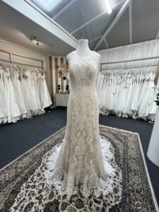 Maggie Settero - Alison